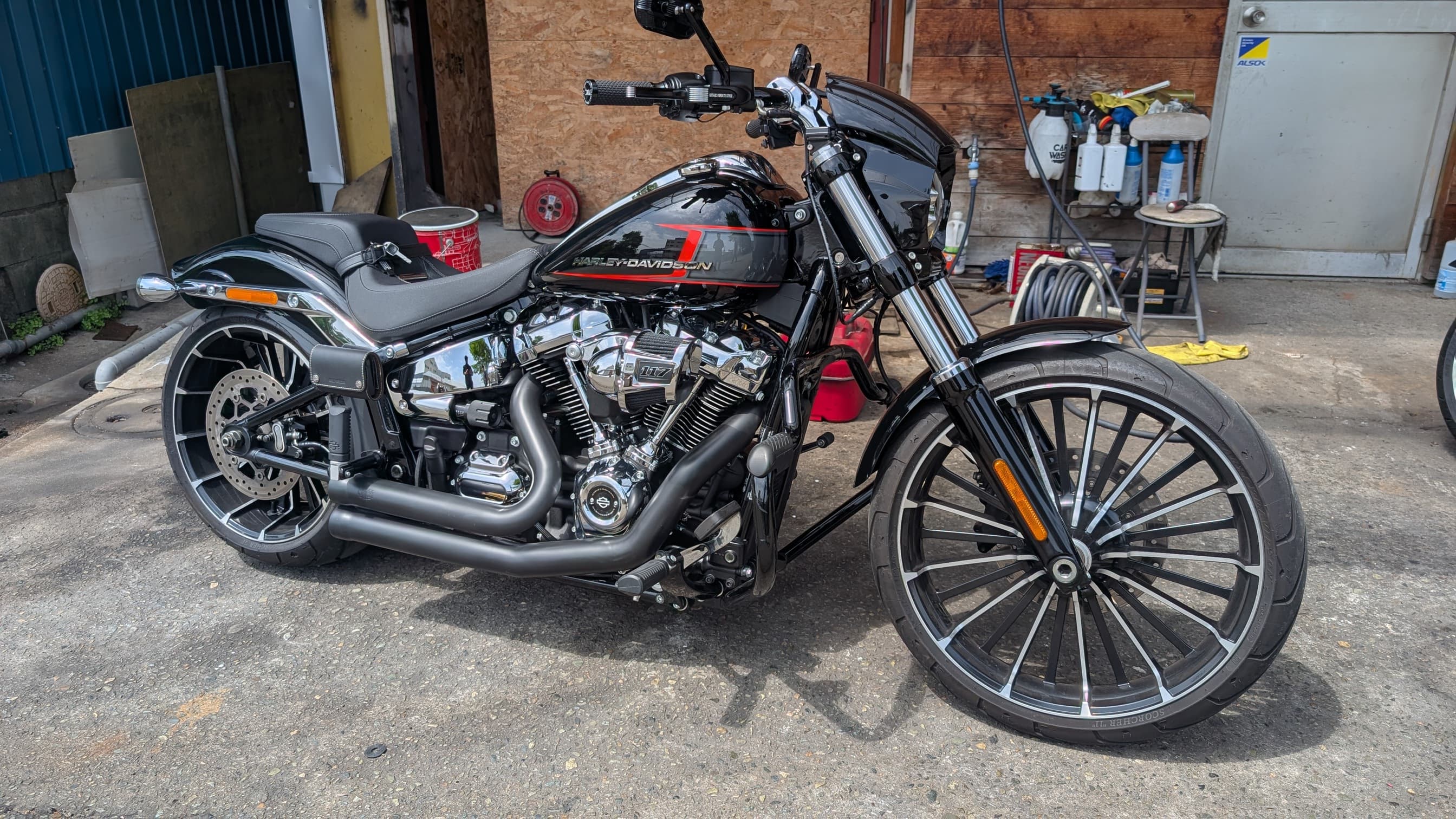 2023 FXBR117 ブレイクアウト